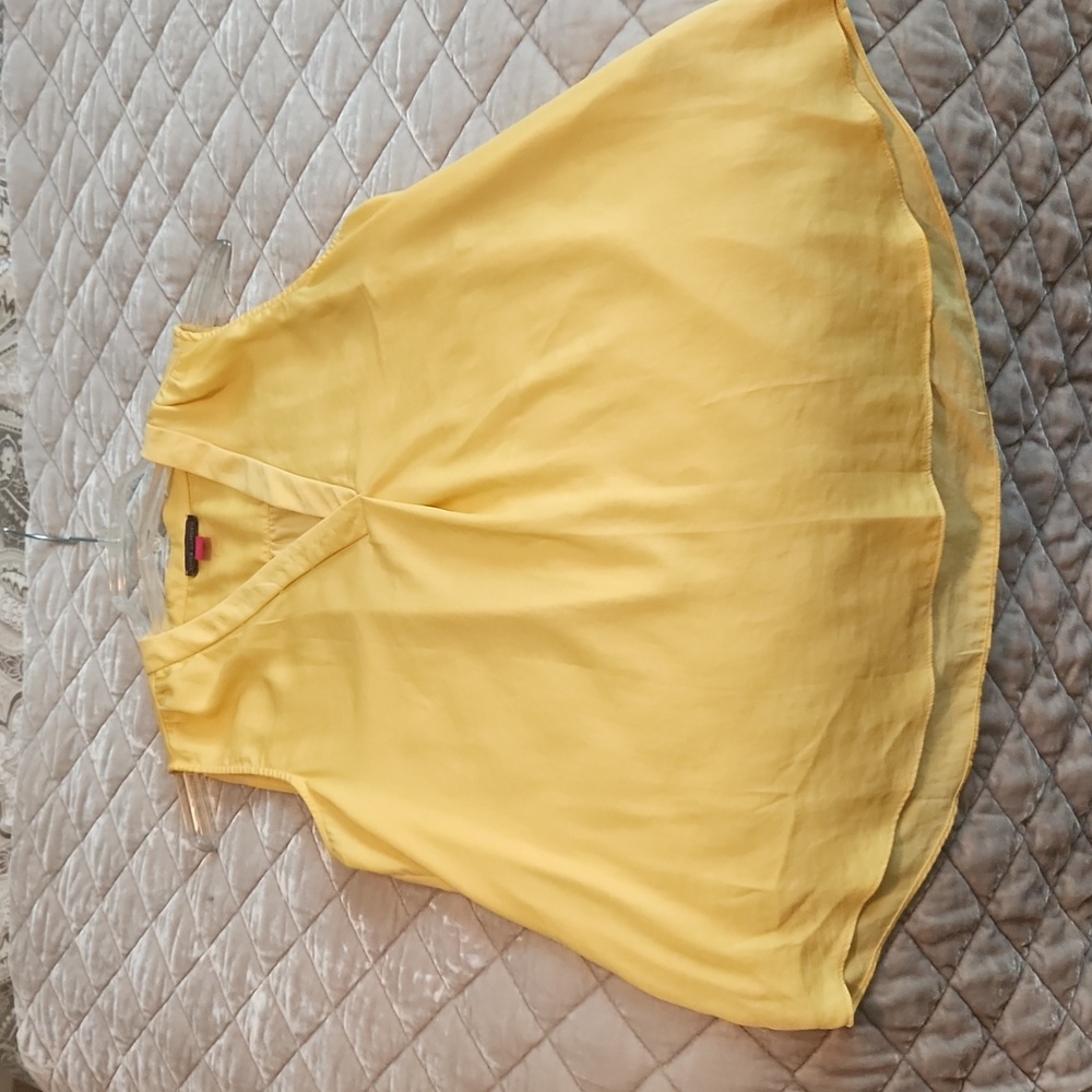 Yellow Vince Camuto Blouse Size Small - Picture 4 of 5